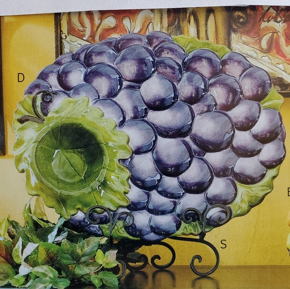 Celebrating Home NEW Stoneware Grape Platter Decorative Microwaveable oven safe - Picture 4 of 5
